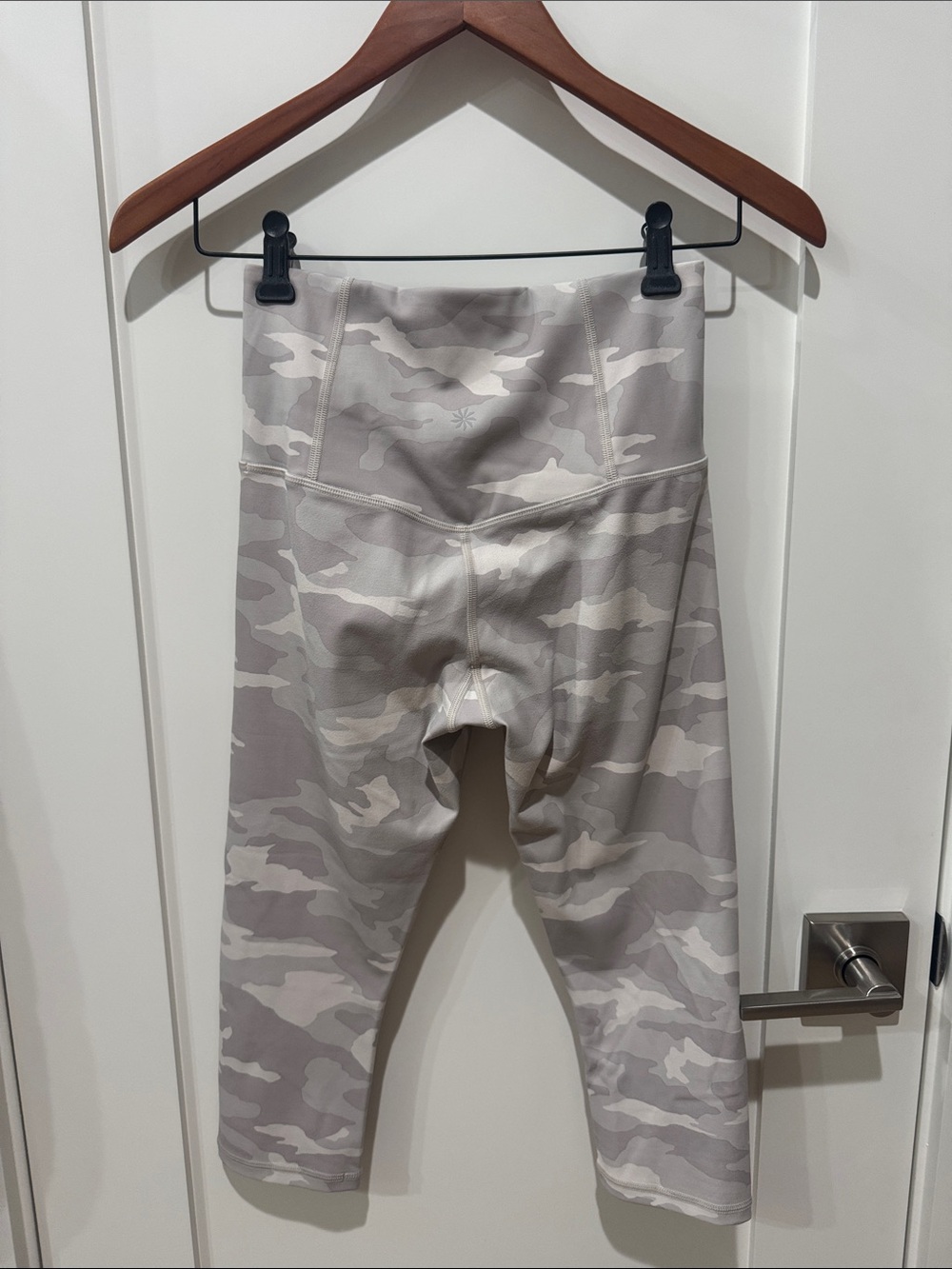 Athleta High-Waist Women’s Camo Leggings - Neutral Camo